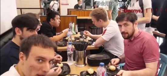 长三角首届气排球邀请赛精彩开赛